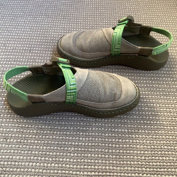 Chaco Closed Toe Slingback - Picture 3 of 5